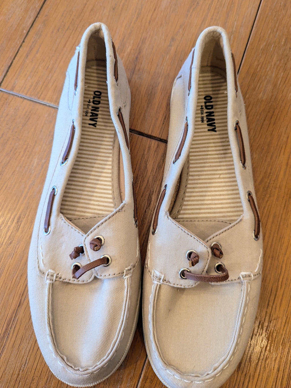 Old Navy Women's Beige Canvas Boat Shoes 10